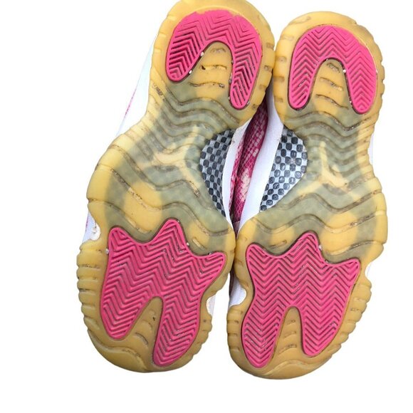 Rare 2019 Air Jordan 11 Retro Low Pink Snakeskin Size 8.5 - Picture 15 of 16